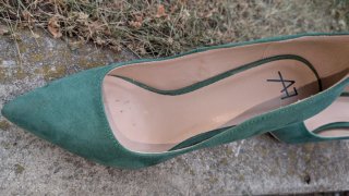 Décolleté verde prato