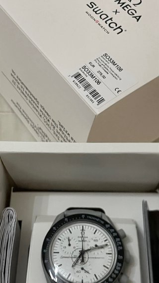 Omega x Swatch MoonSwatch