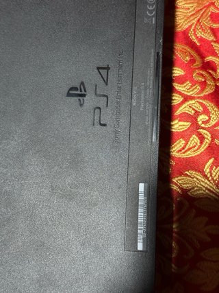 Ps4 (PlayStation 4) Negra + Mando