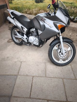 Honda varadero Gris 125