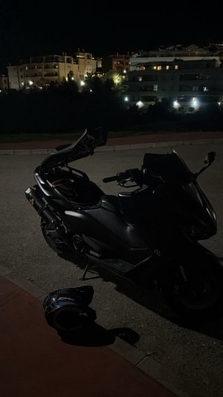 Yamaha T-Max 560 2021