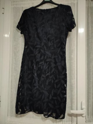 Vestido azul marino con estampado