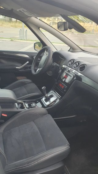 Ford S-MAX 2012