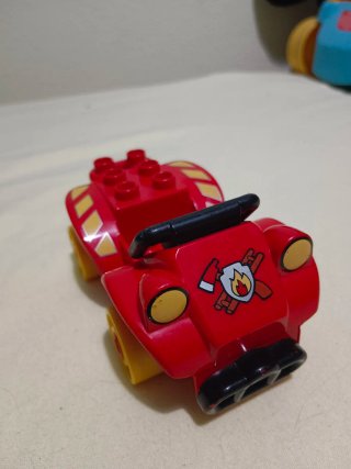 Lego Duplo vehículos
