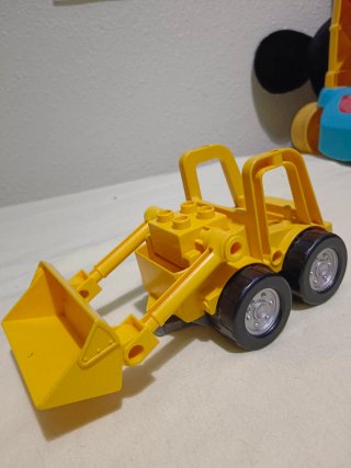 Lego Duplo vehículos