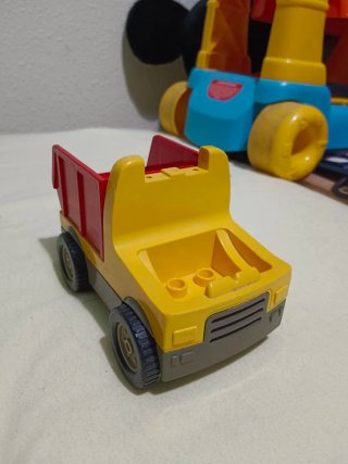 Lego Duplo vehículos