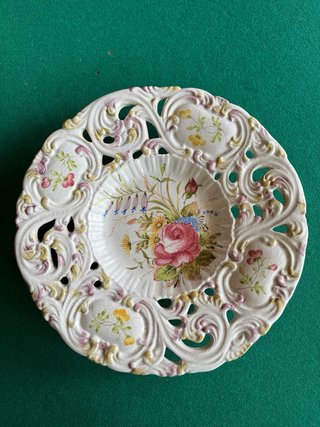 Vaso e piatto decorativo di Bassano del Grappa