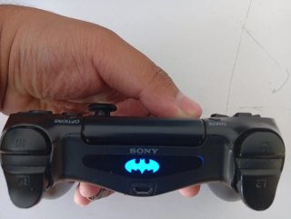 PS4 Slim 2 mandos urge