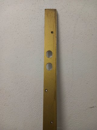 Cerradura de seguridad dorada