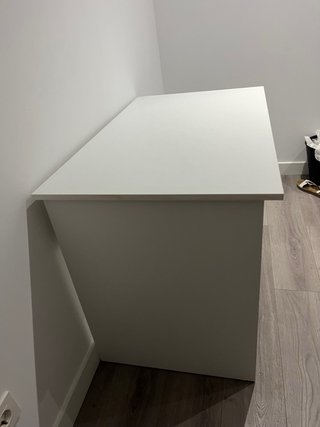 Escritorio blanco madera buen estado, hecho a mano