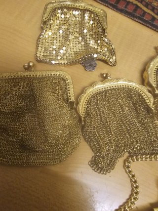 Lote de monederos vintage dorados
