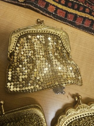 Lote de monederos vintage dorados