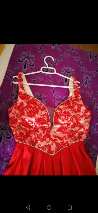 Vestido rojo elegante talla M