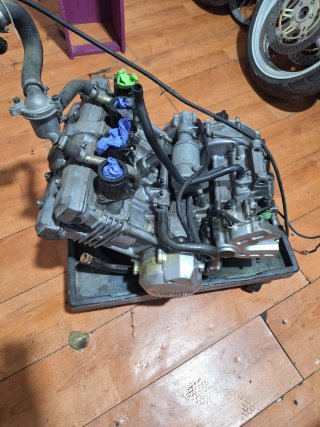 Motor Yamaha FZR 600 1989