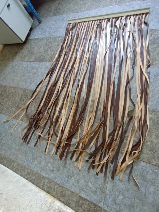 Cortina a strisce in PVC beige e marrone