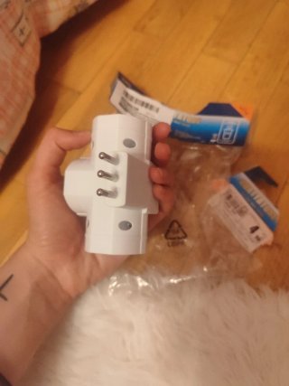 Adaptador Enchufe Múltiple Blanco.