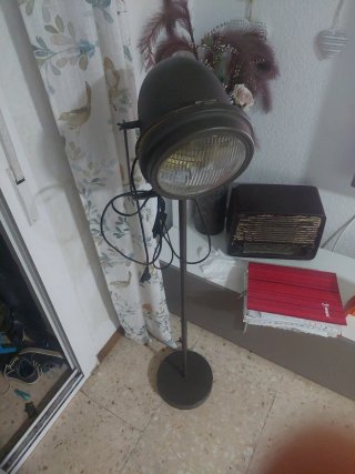 Lámpara Foco Metálica y Cristal