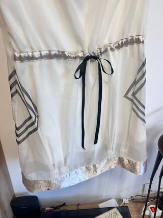 Vestido Kling blanco y plateado Talla M