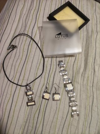 Conjunto Lotus Plata y Blanco