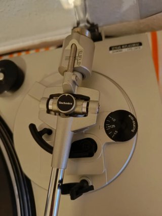 Tocadiscos Plato HiFi Technics SL-B20S Plata