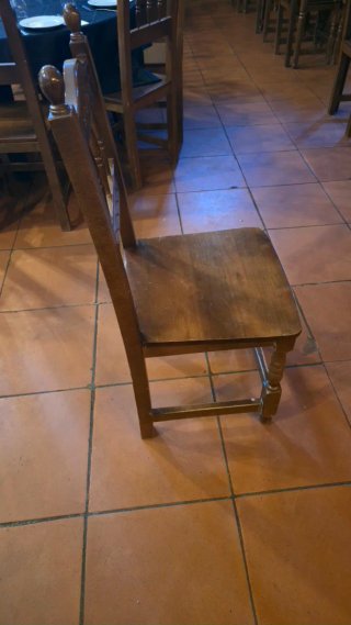 Silla madera maciza Hostelería Restauración 25€