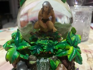 SnowGlobe Tarzán Disney Store. Edición USA