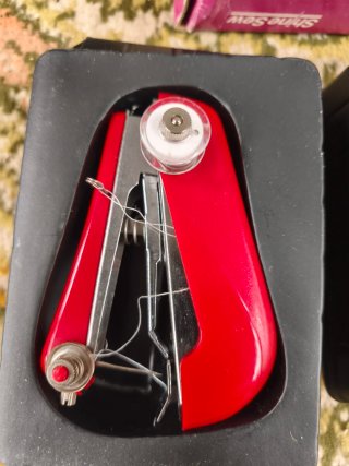 2 Mini Macchine da Cucire Rosse