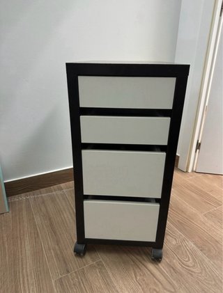 Cajonera IKEA Negra y Blanca