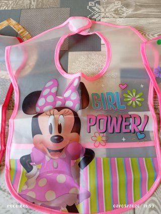 3 Baberos Minnie Mouse nuevos
