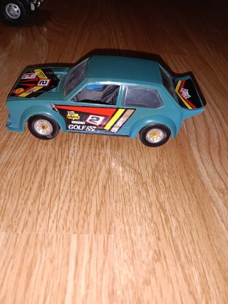 Camión porta coches 70s + Golf GTI