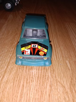 Camión porta coches 70s + Golf GTI