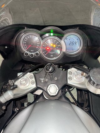 Triumph Sprint ST 1050 Plata ABS