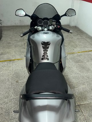 Triumph Sprint ST 1050 Plata ABS