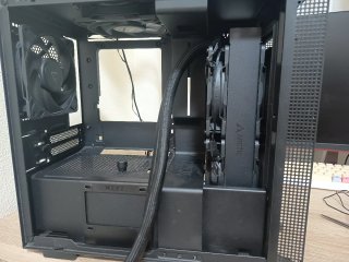 NZXT H210 + Artic Freezer III
