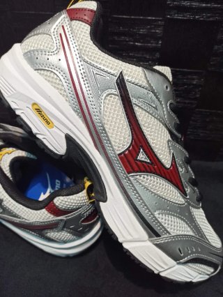 Mizuno MXR Zapatillas Deportivas Plata y Rojo