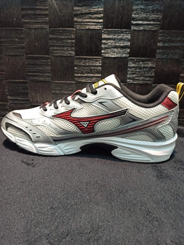 Mizuno MXR Zapatillas Deportivas Plata y Rojo
