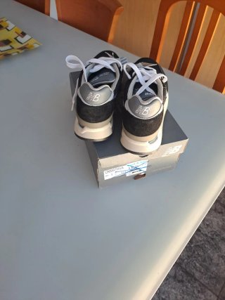 New Balance 998 Negro/Gris Nuevas no envio