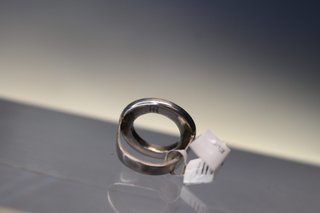 Anillo plata y resina azul. HR. Talla 13 ó 14.