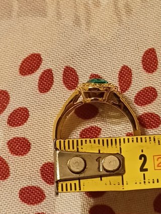 Anello vintage color oro con pietra zircone verde