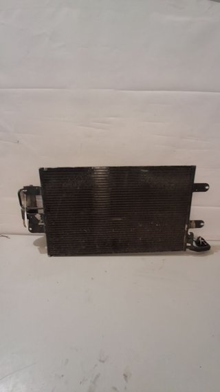 CONDENSADOR / RADIADOR  AIRE ACONDICIONADO Volkswagen Golf IV Berlina (1J1)(10.1997->2004)