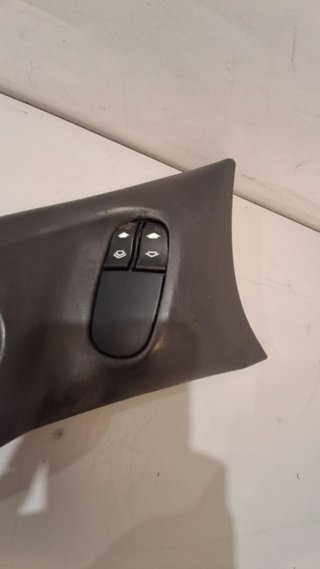 MANDO ELEVALUNAS DELANTERO IZQUIERDO Ford Focus Berlina (CAK)(1998->)
