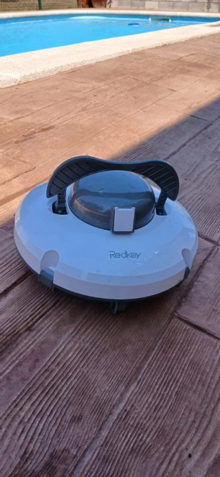 Robot Limpiafondos Redkey