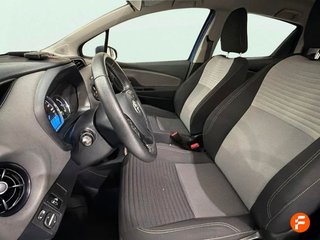 Toyota Yaris 1.5 120H Business Plus