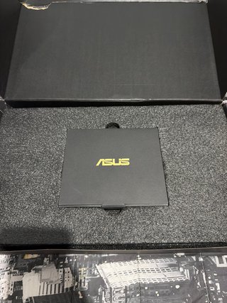 RX 9060 XT 16GB ASUS Tarjeta Gráfica