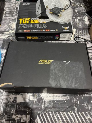 RX 9060 XT 16GB ASUS Tarjeta Gráfica