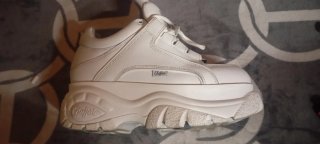 Zapatos Buffalo blancos