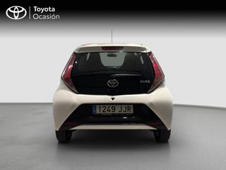 TOYOTA AYGO 1.0 VVT-I X-PLAY 69 5P