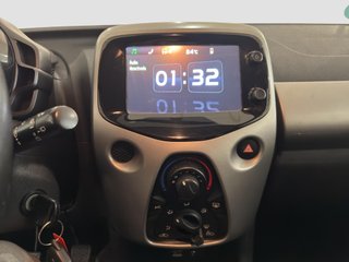 TOYOTA AYGO 1.0 VVT-I X-PLAY 69 5P