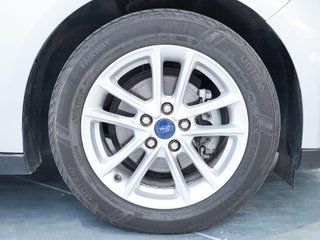 Ford Focus 1.0 Ecoboost Auto-St.-St. 125cv Trend+
