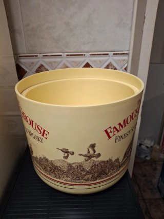 Cubitera Famous Grouse